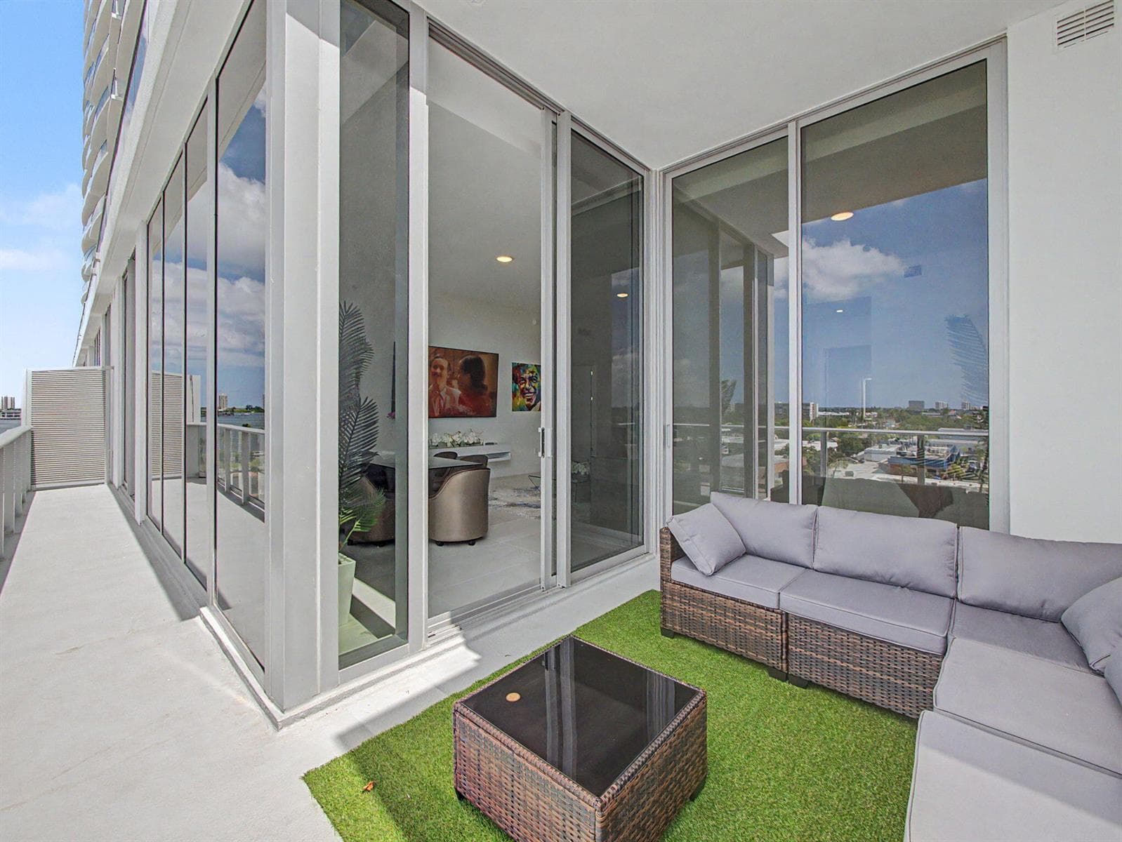 220 Lake Shore Drive 621 photo 22