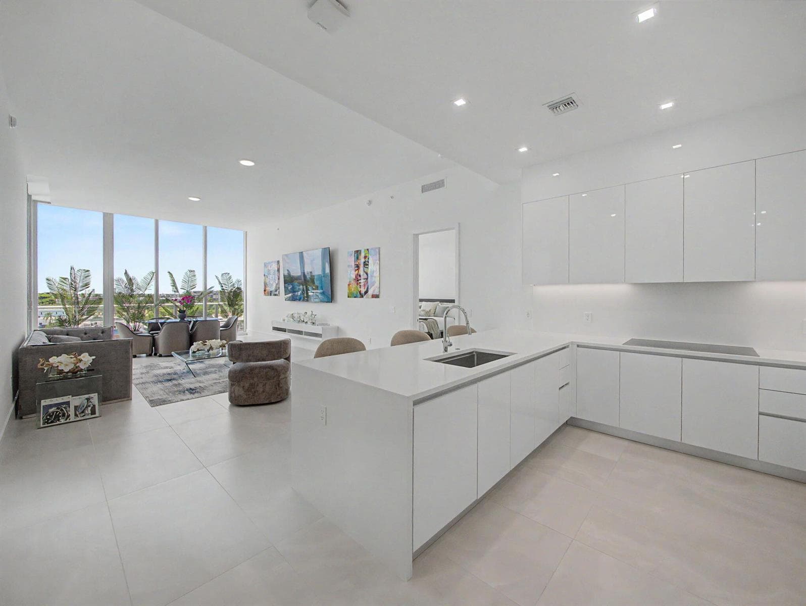 220 Lake Shore Drive #621 5