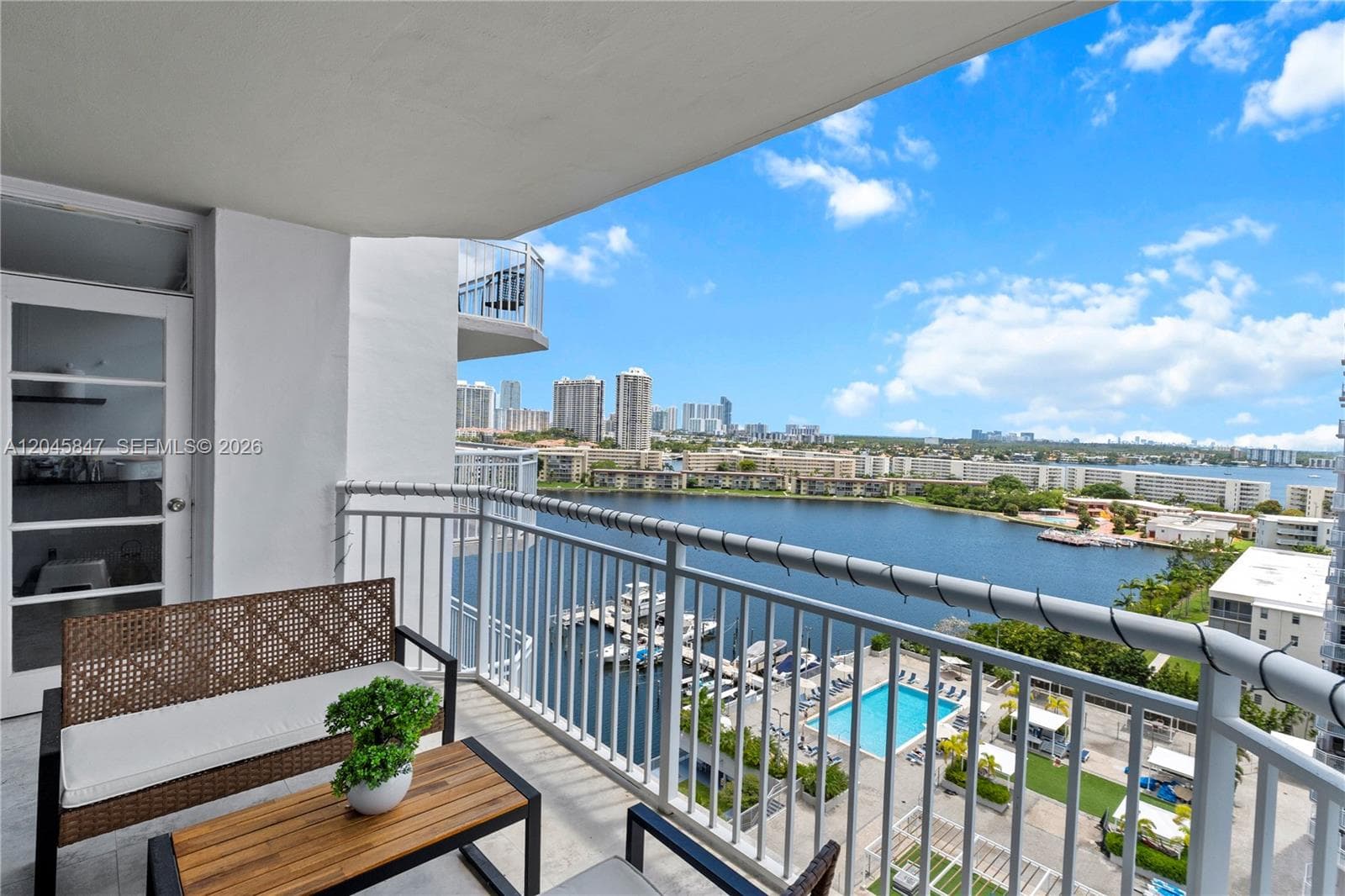 18071 Biscayne Blvd #1404 1