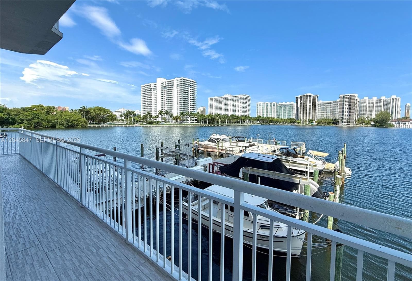 18071 Biscayne Blvd 1404 photo 18