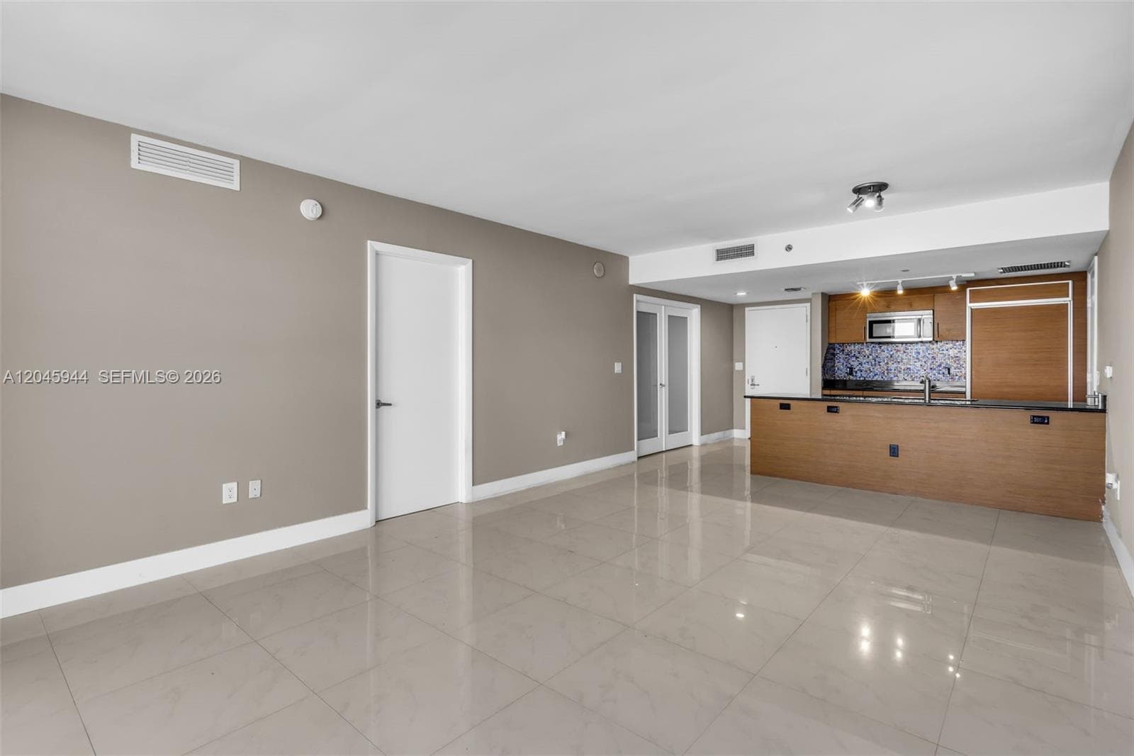 50 Biscayne Blvd 4208 photo 5
