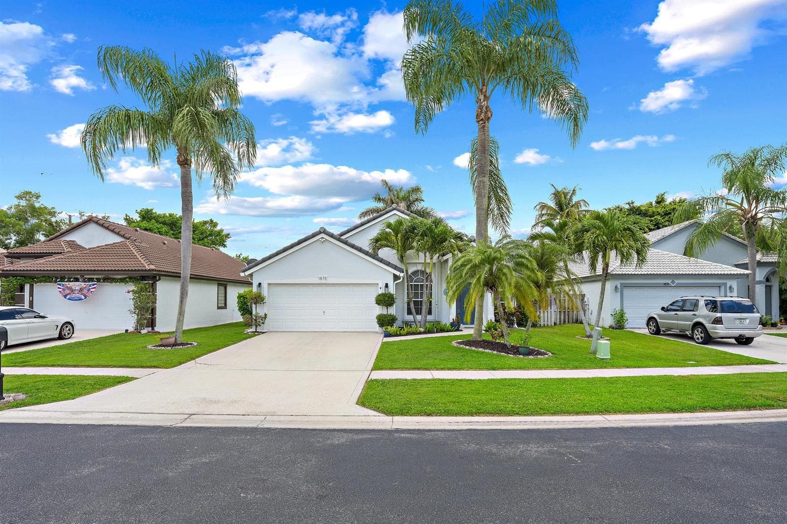 1875 Oak Berry Circle photo 2