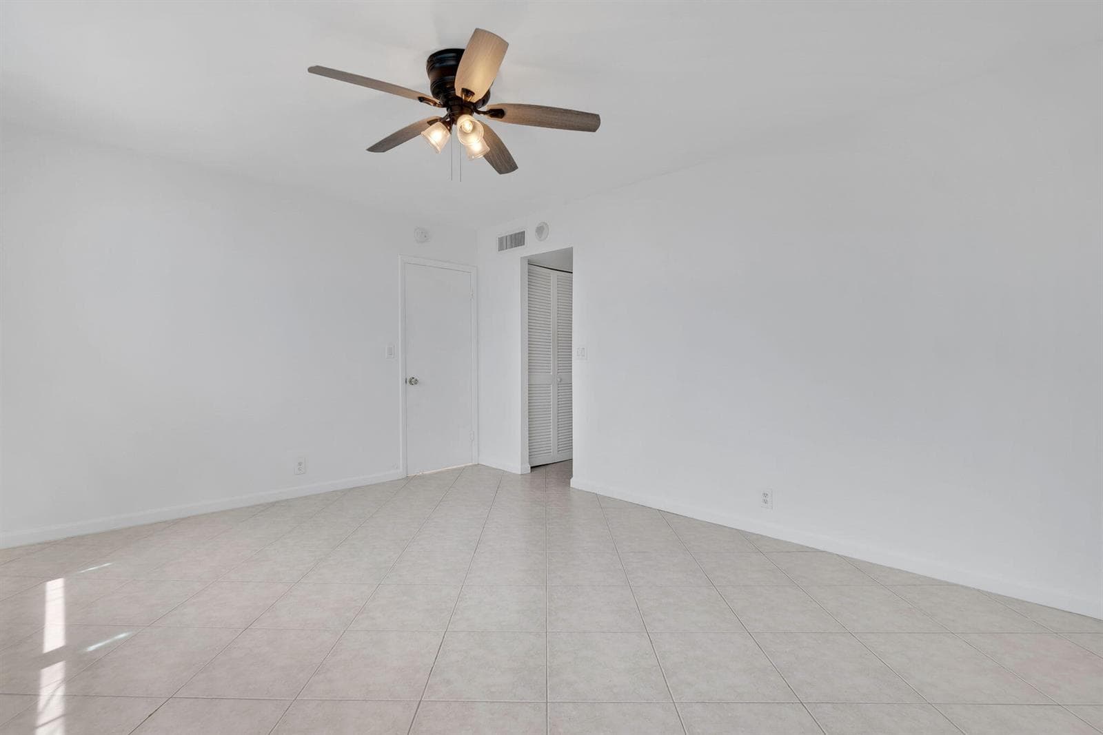 750 N Ocean Boulevard 1904 photo 17