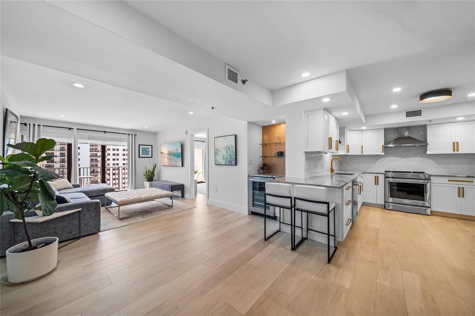 1201 S Ocean Drive 1607n photo 4