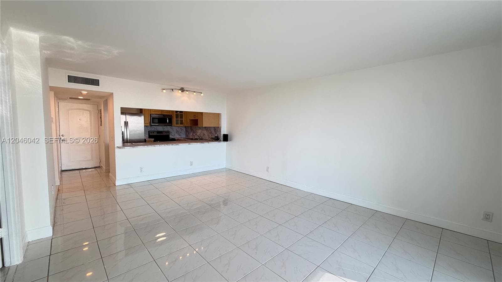 100 Bayview Dr 509 photo 13