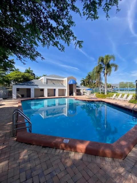 2217 Discovery Circle W photo 15