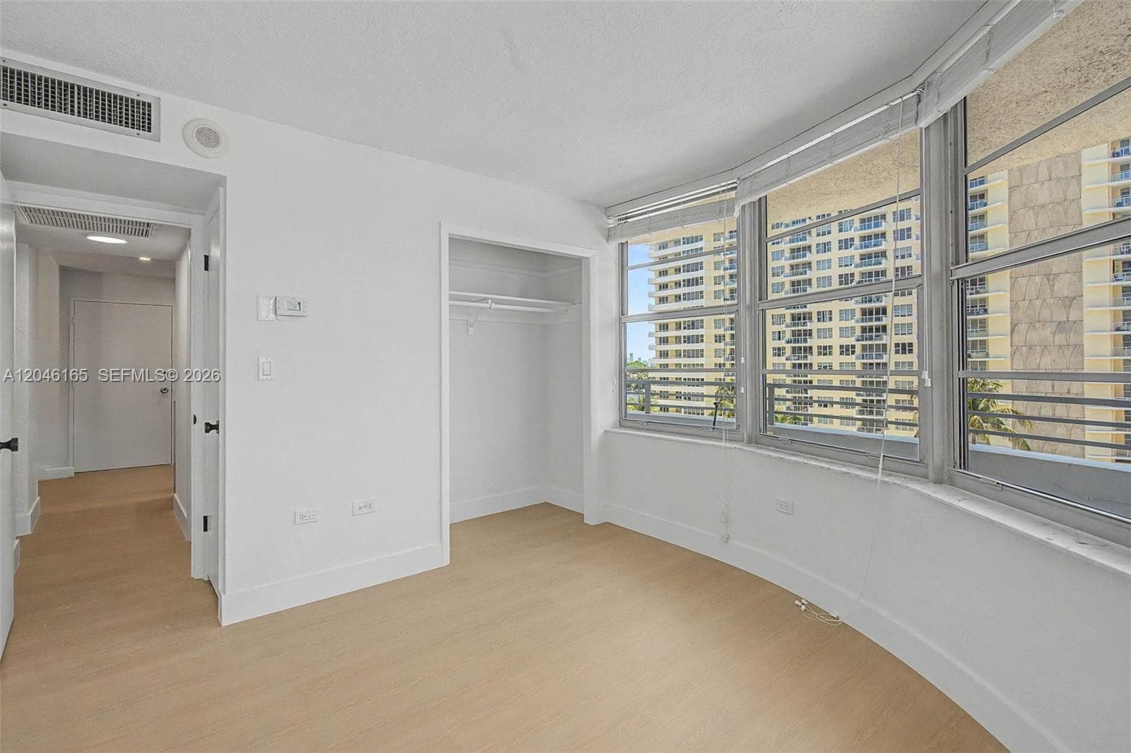 5555 Collins Ave 7B photo 16