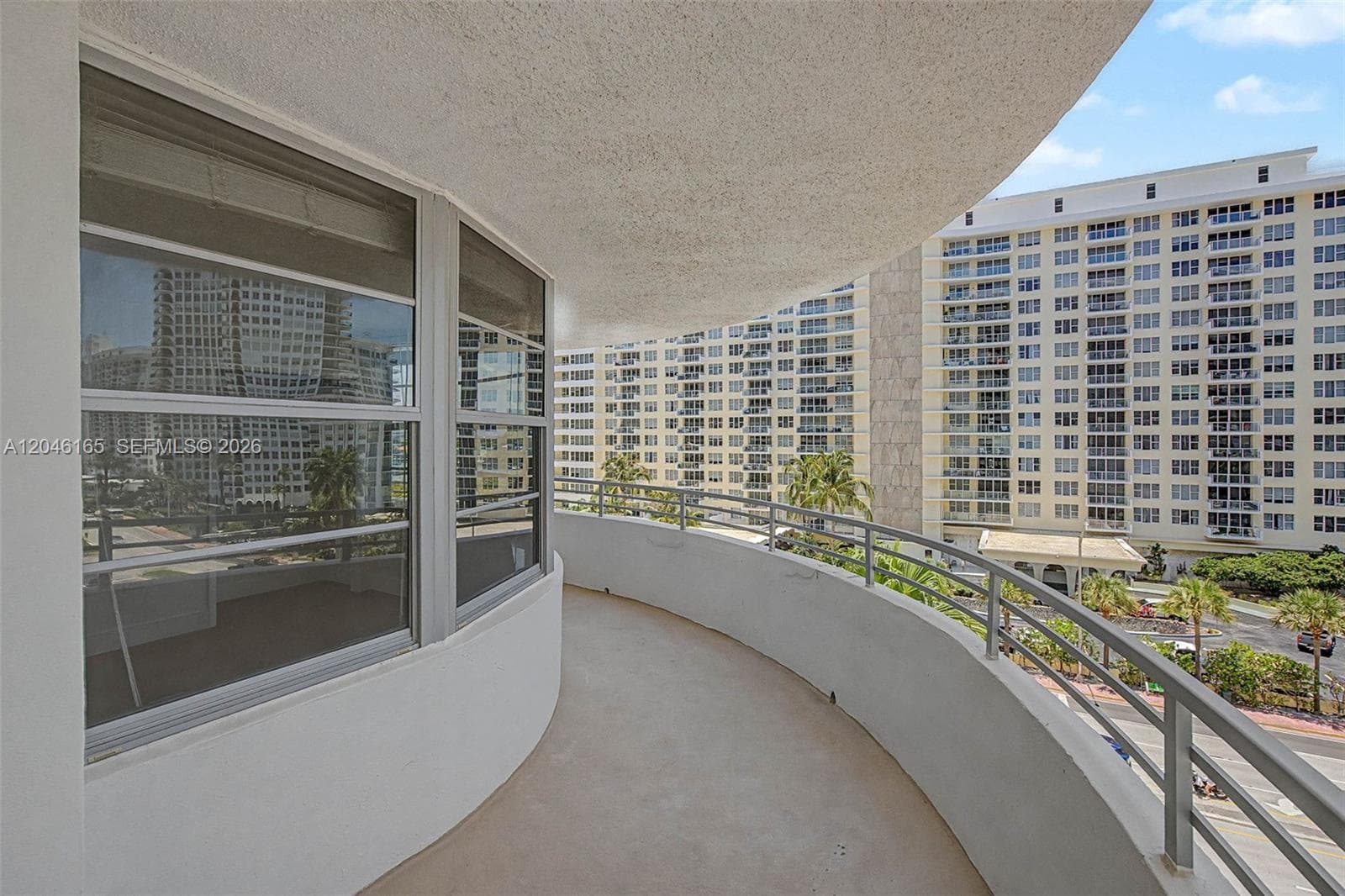 5555 Collins Ave 7B photo 20