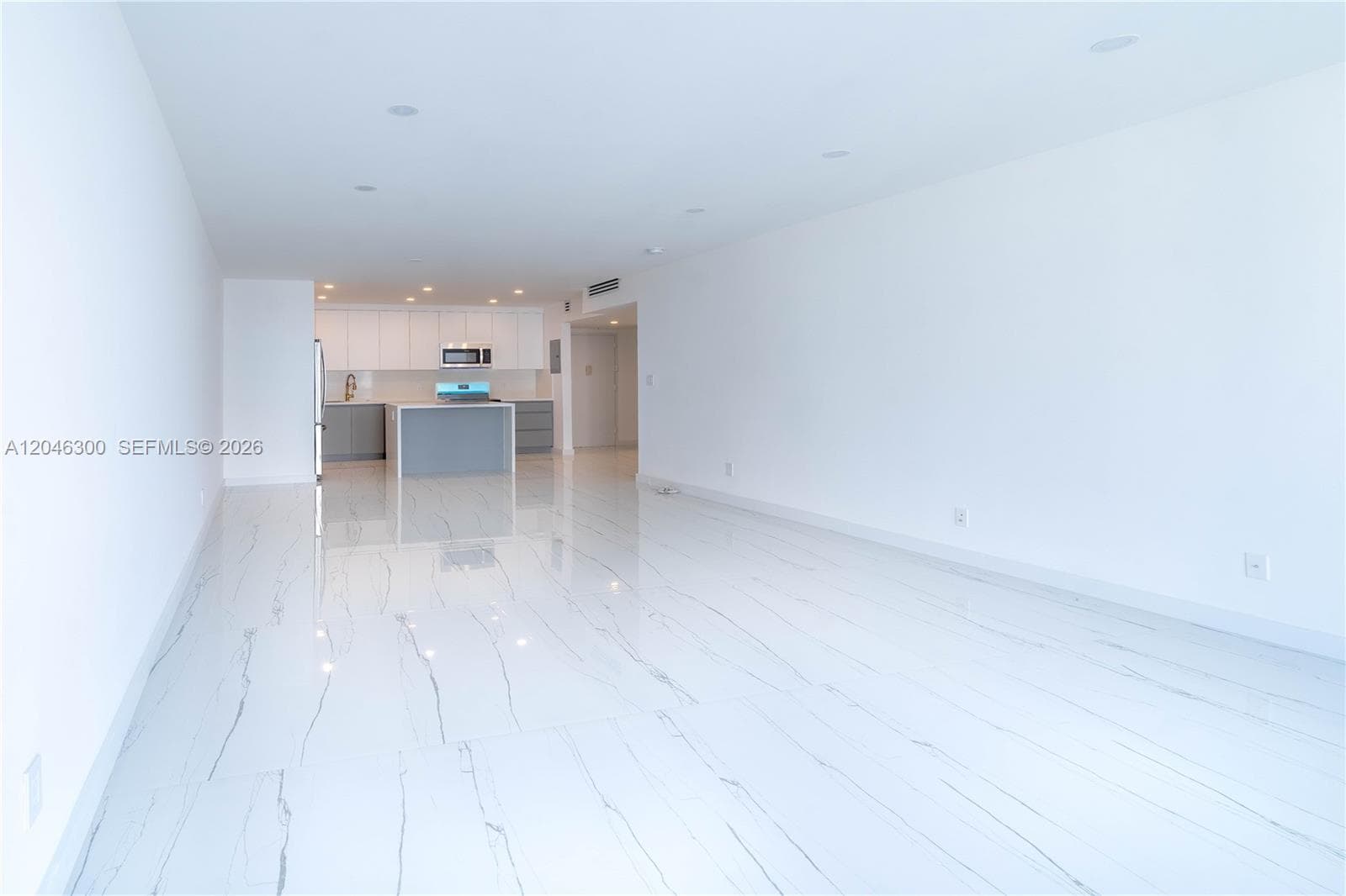 19380 Collins Ave 1105 photo 12