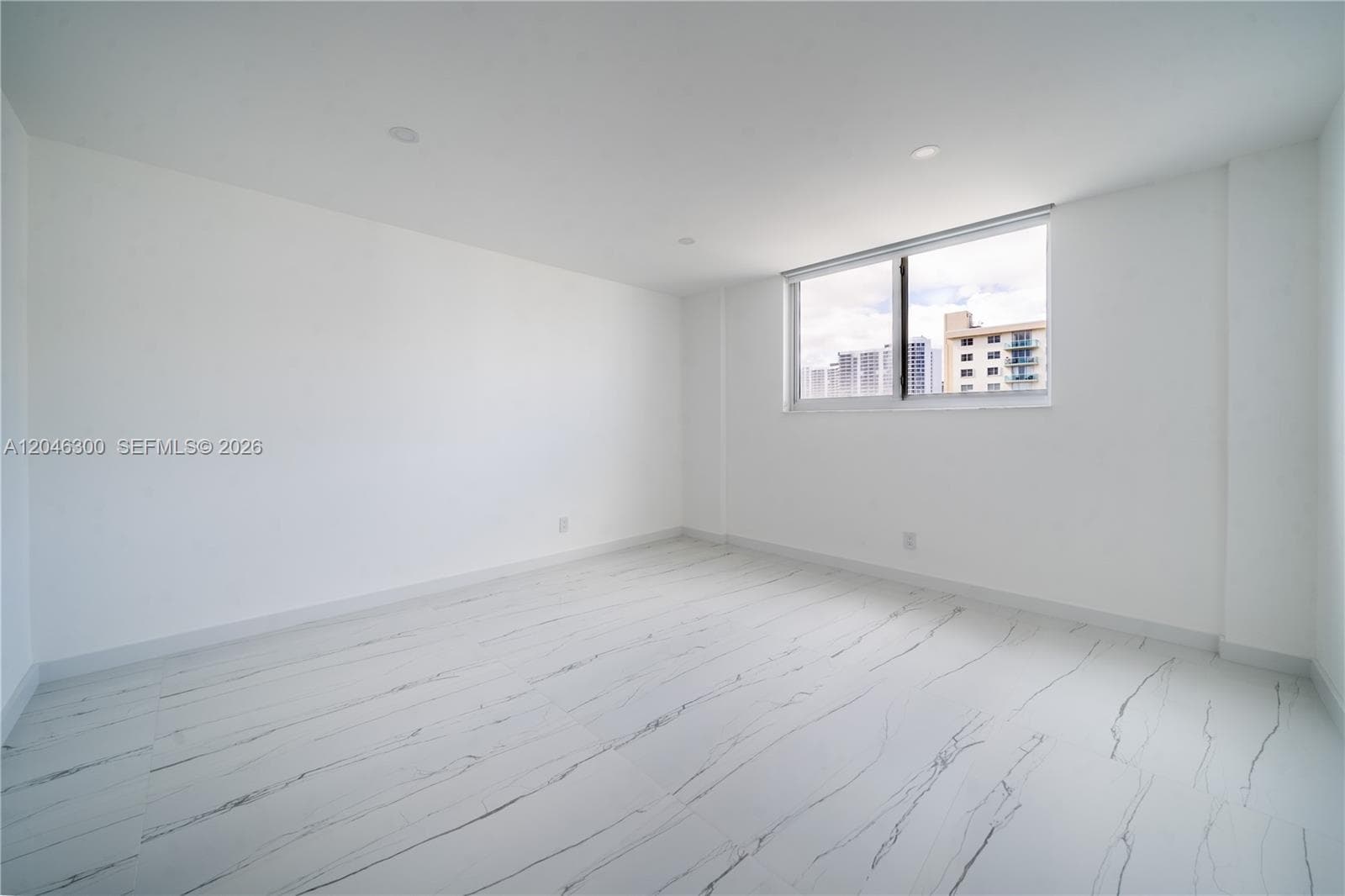 19380 Collins Ave 1105 photo 24
