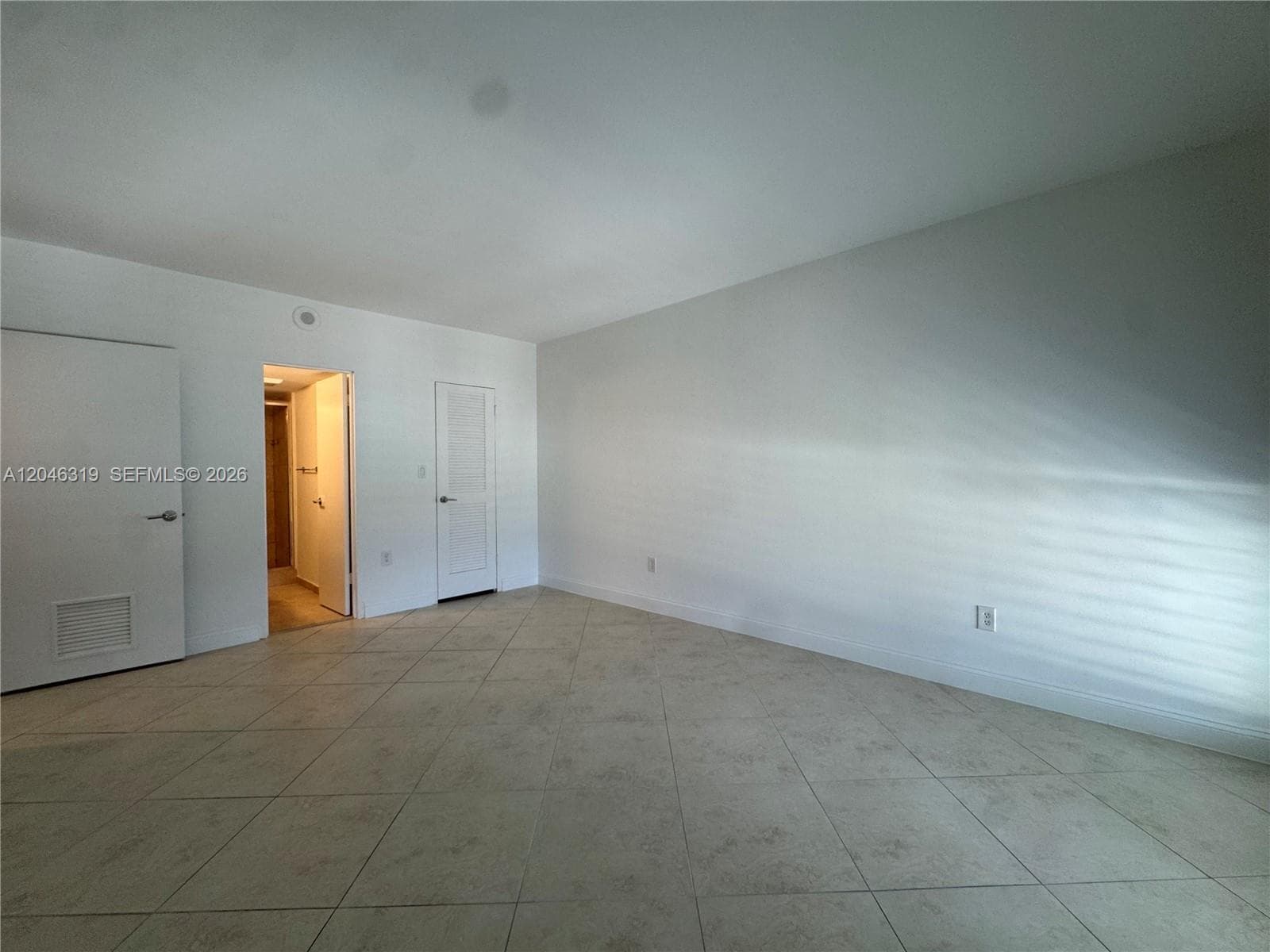 10275 Collins Ave 318 photo 20