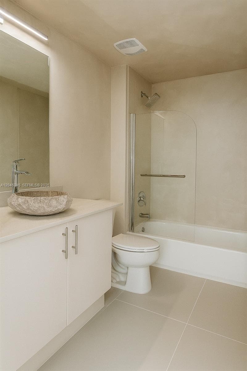 1861 NW S River Dr 1505 photo 13