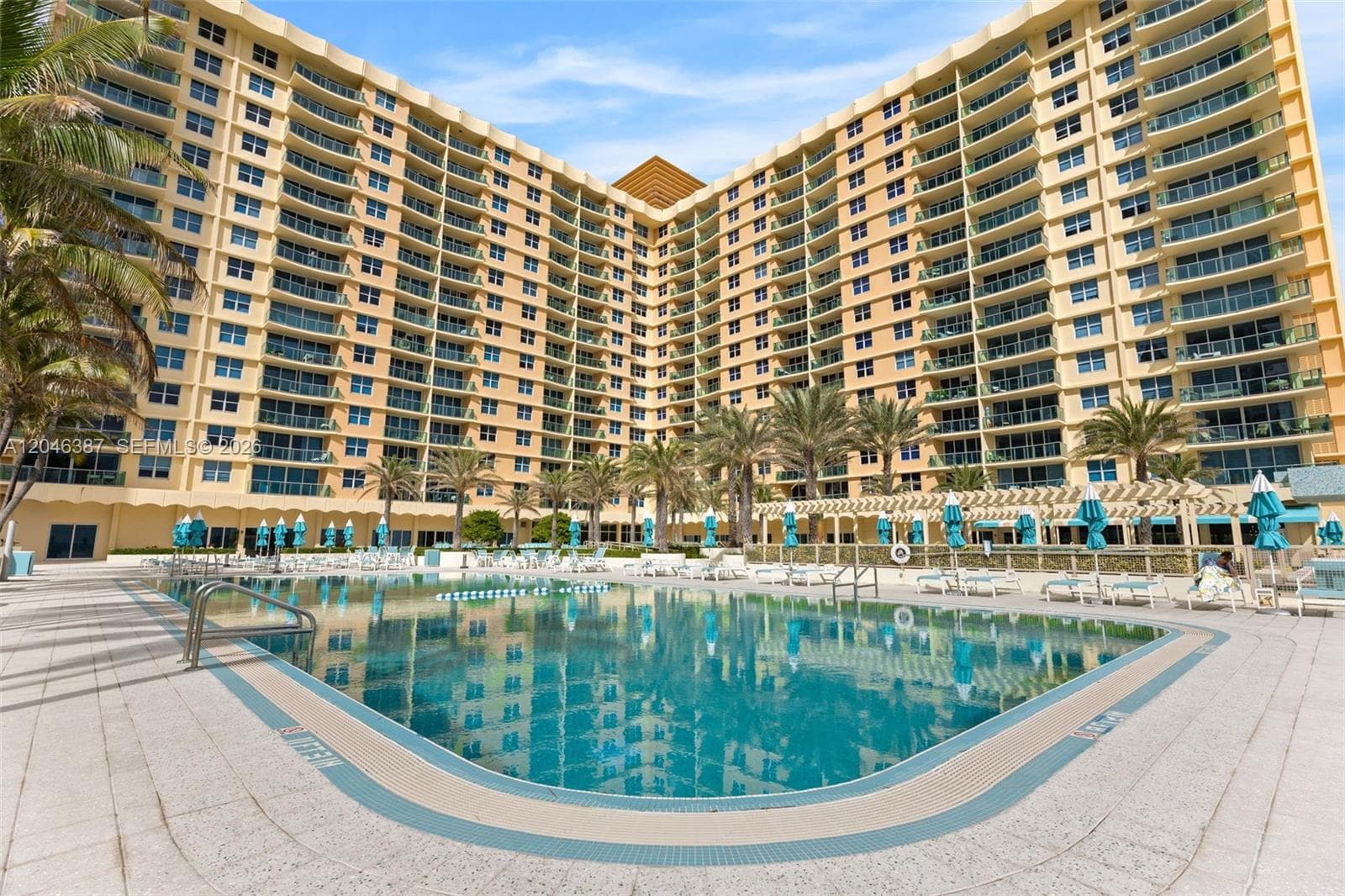 2501 S Ocean Dr 438 photo 4