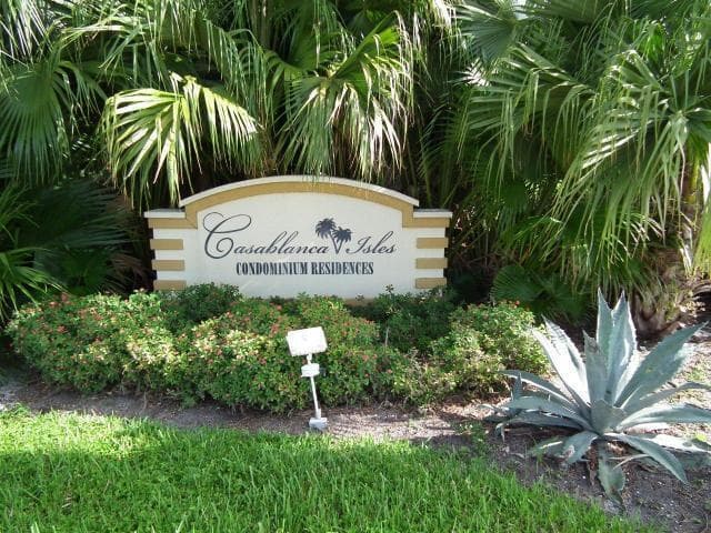 815 W Boynton Beach Boulevard 13-204 photo 1