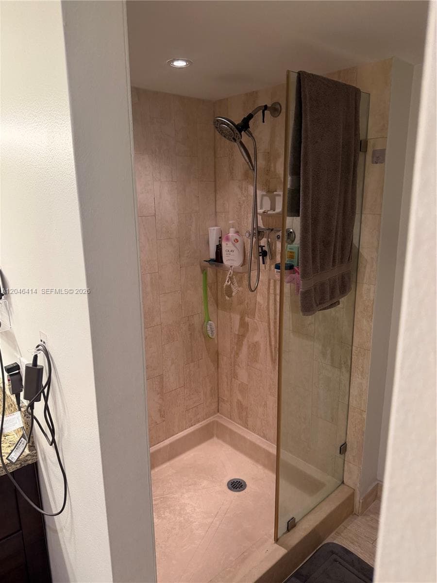 1717 N Bayshore Dr A-2847 photo 8