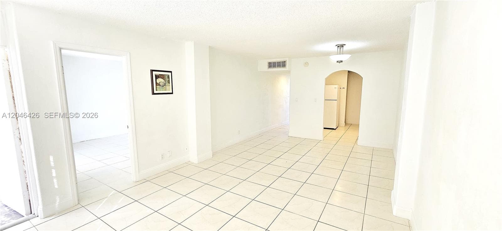 2903 NE 163rd St 404 photo 3