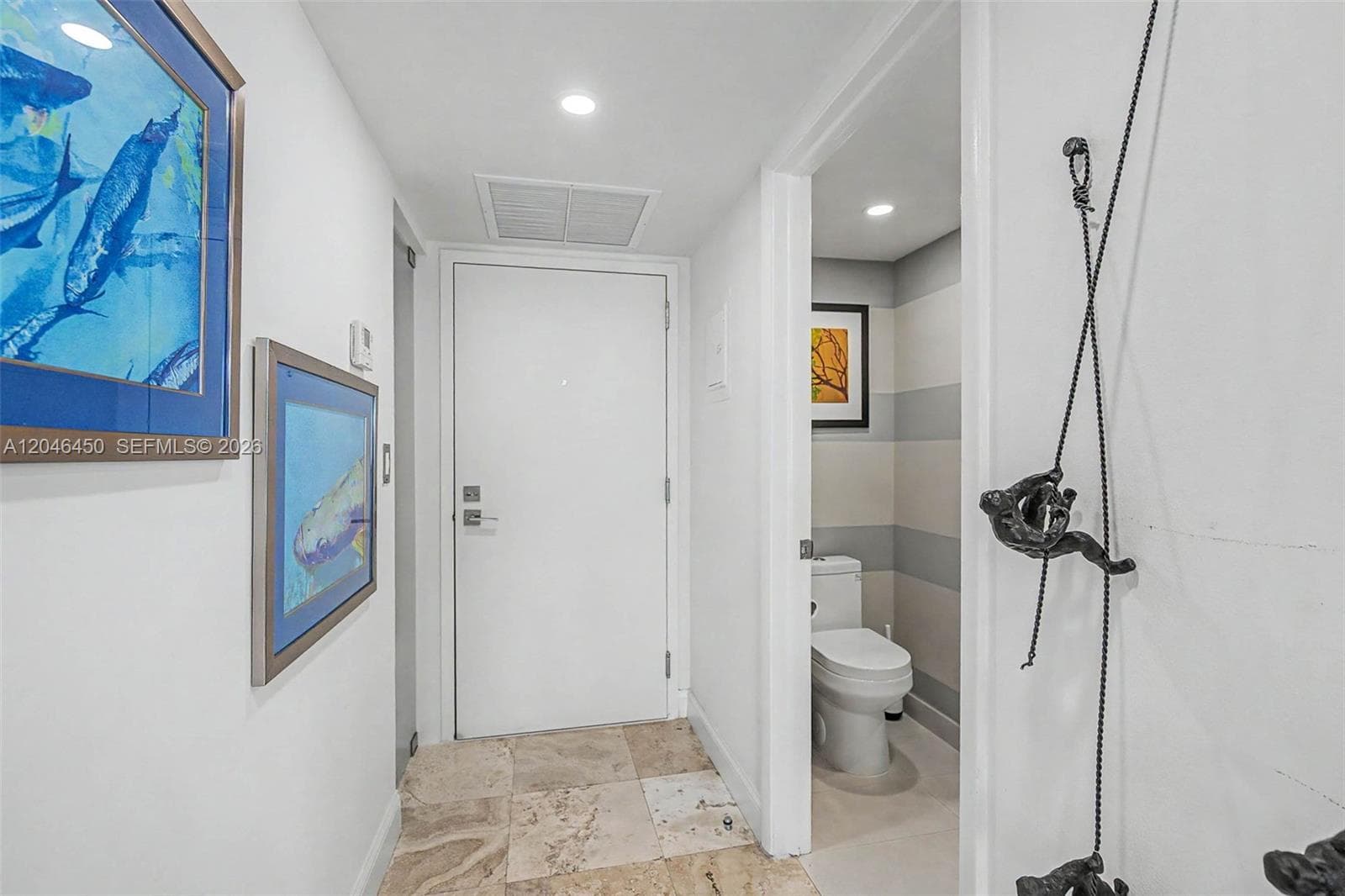 2555 Collins Ave 1814 photo 14