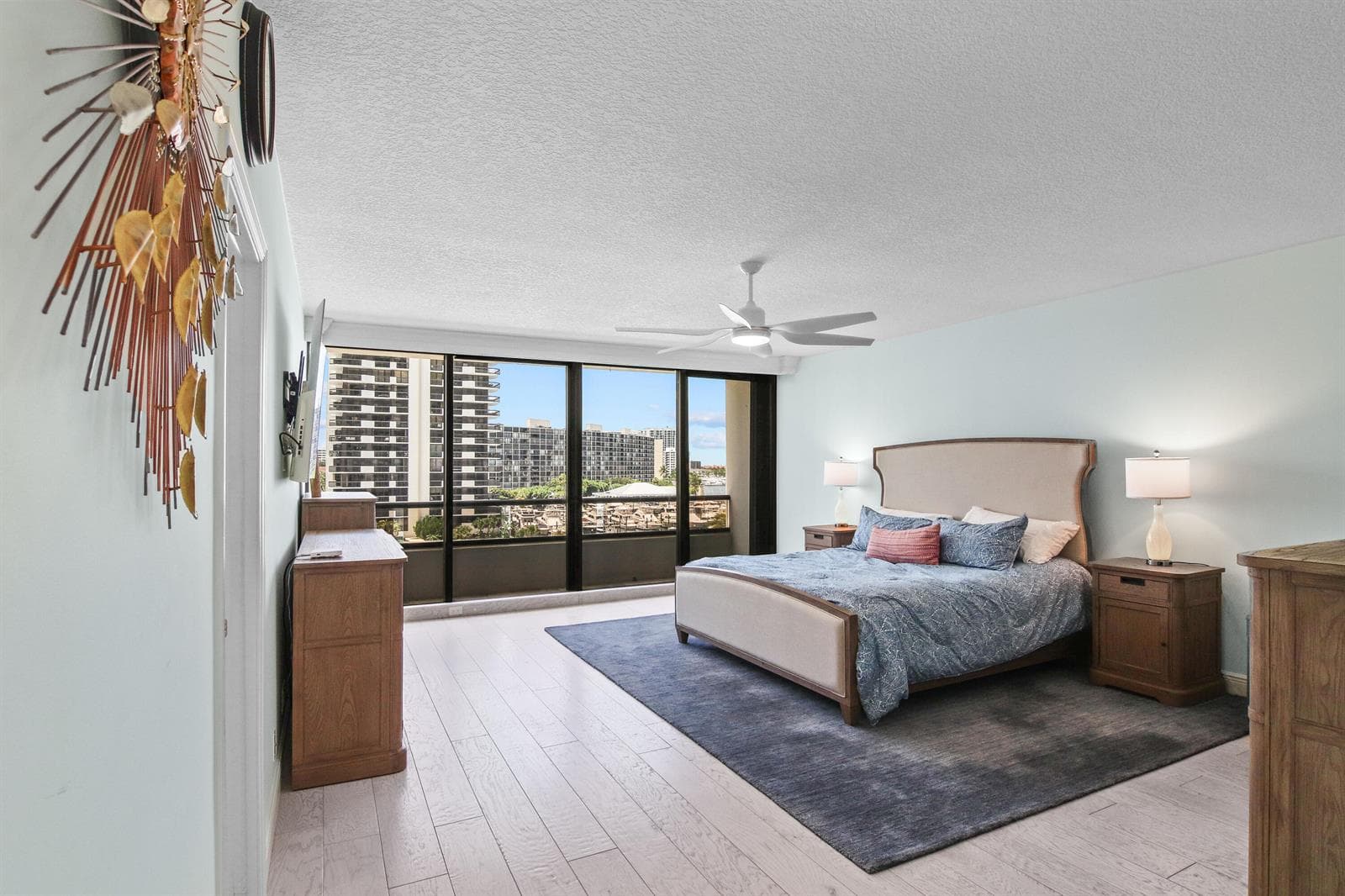 100 Lakeshore Drive 458 photo 10