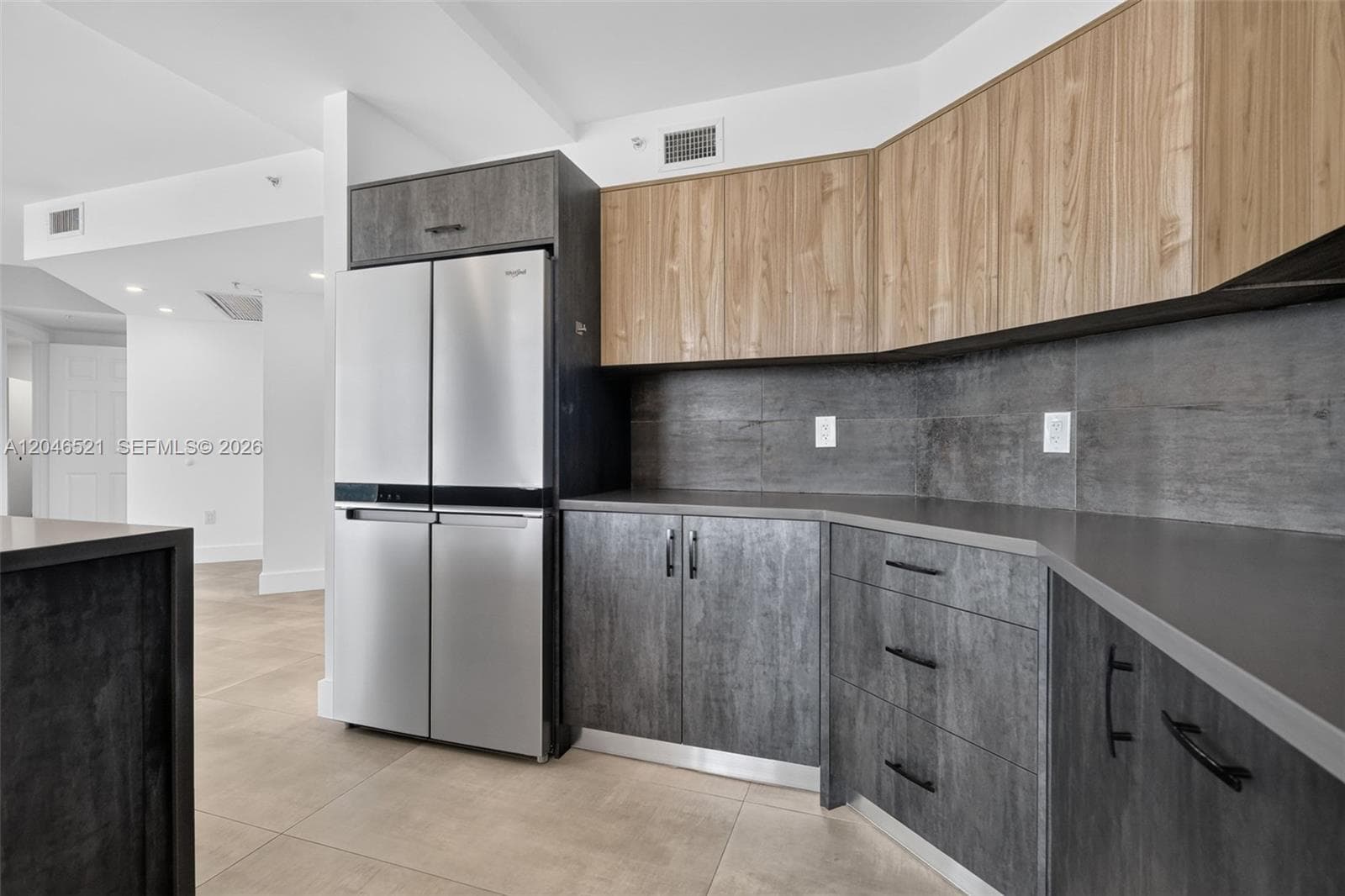 3370 Hidden Bay Dr 1212 photo 4