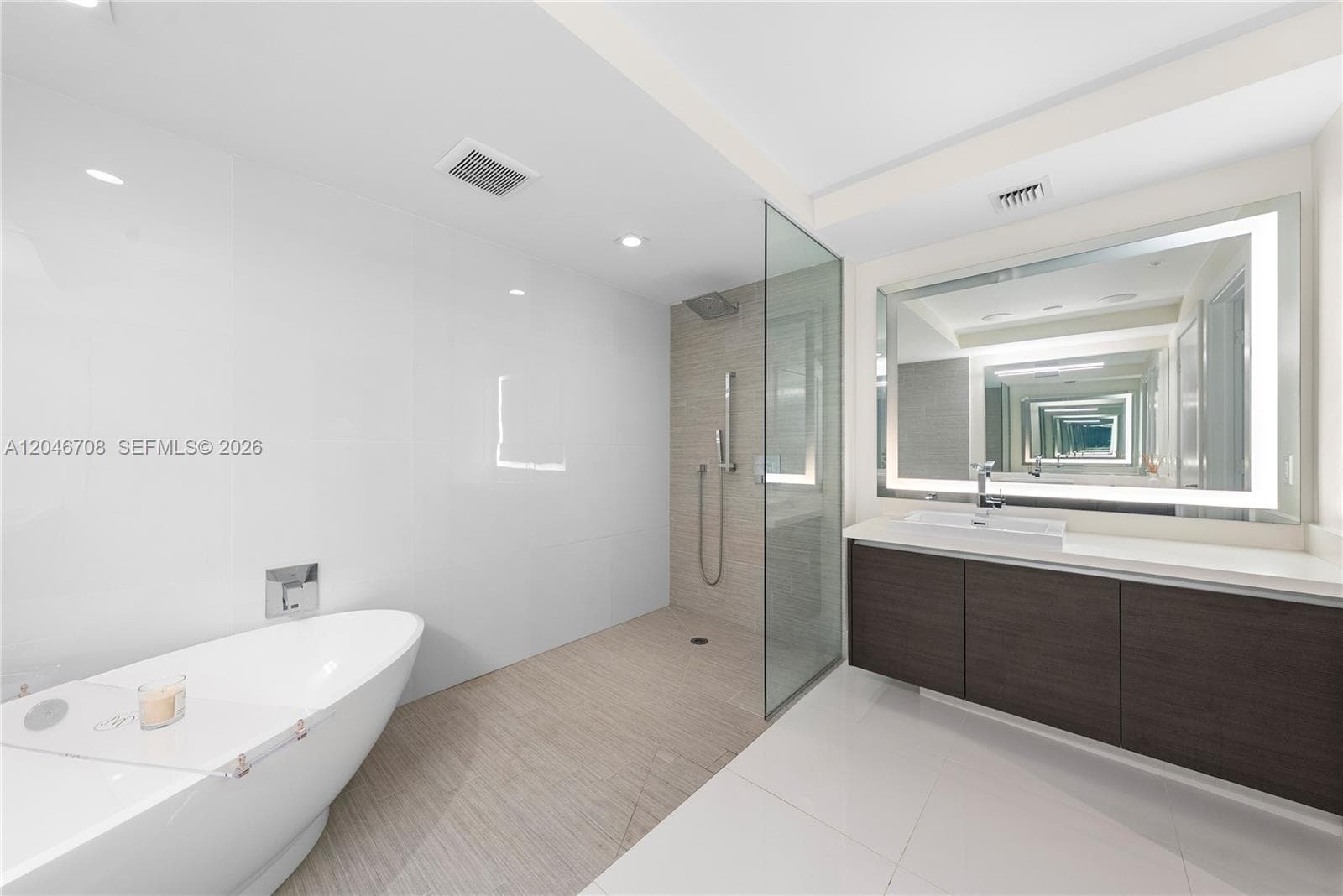 330 Sunny Isles Blvd 5-1708 photo 18
