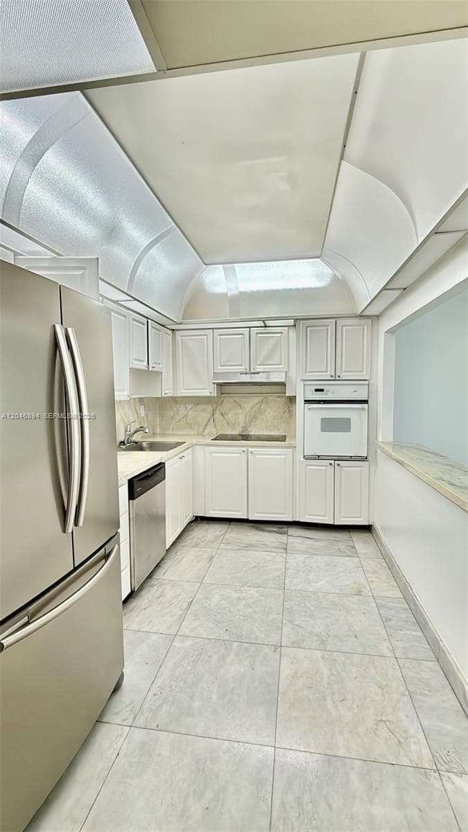 19380 Collins Ave 1423 photo 6
