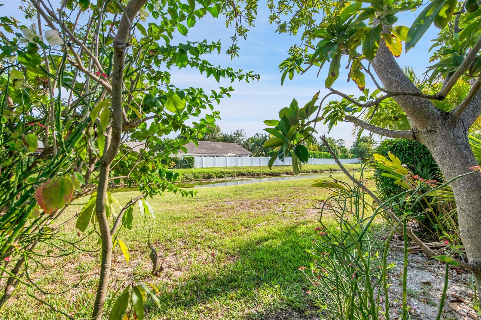 8932 Warwick Drive 419 photo 24