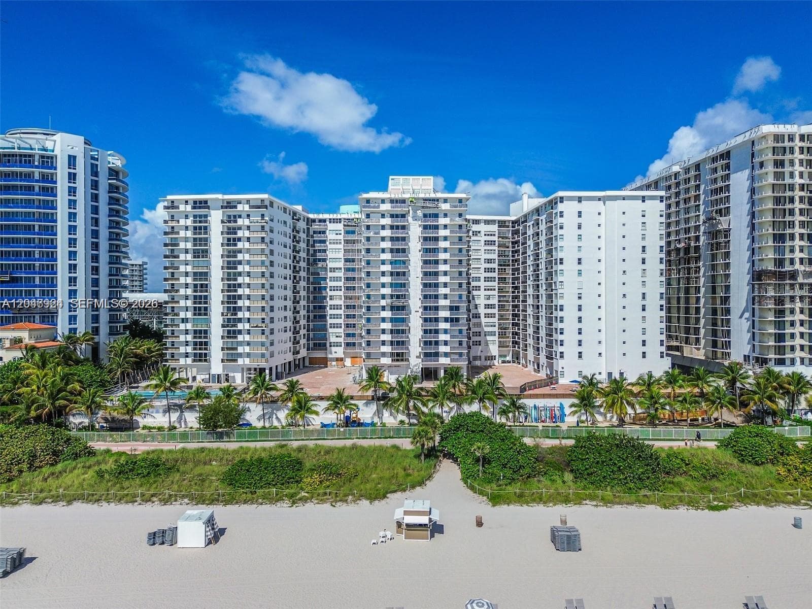 6039 Collins Ave 619 photo 2