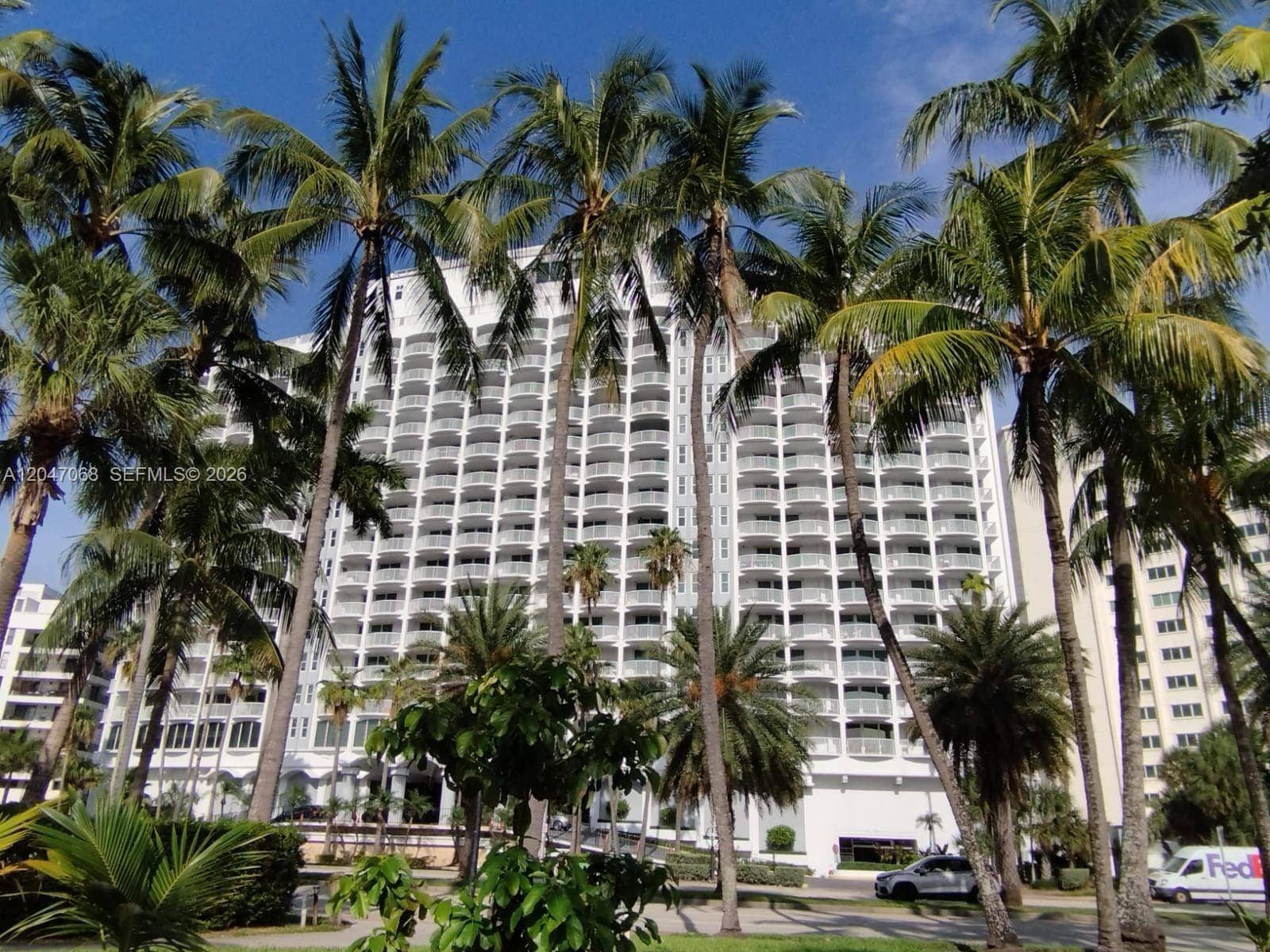 5401 Collins Ave 1110 photo 1