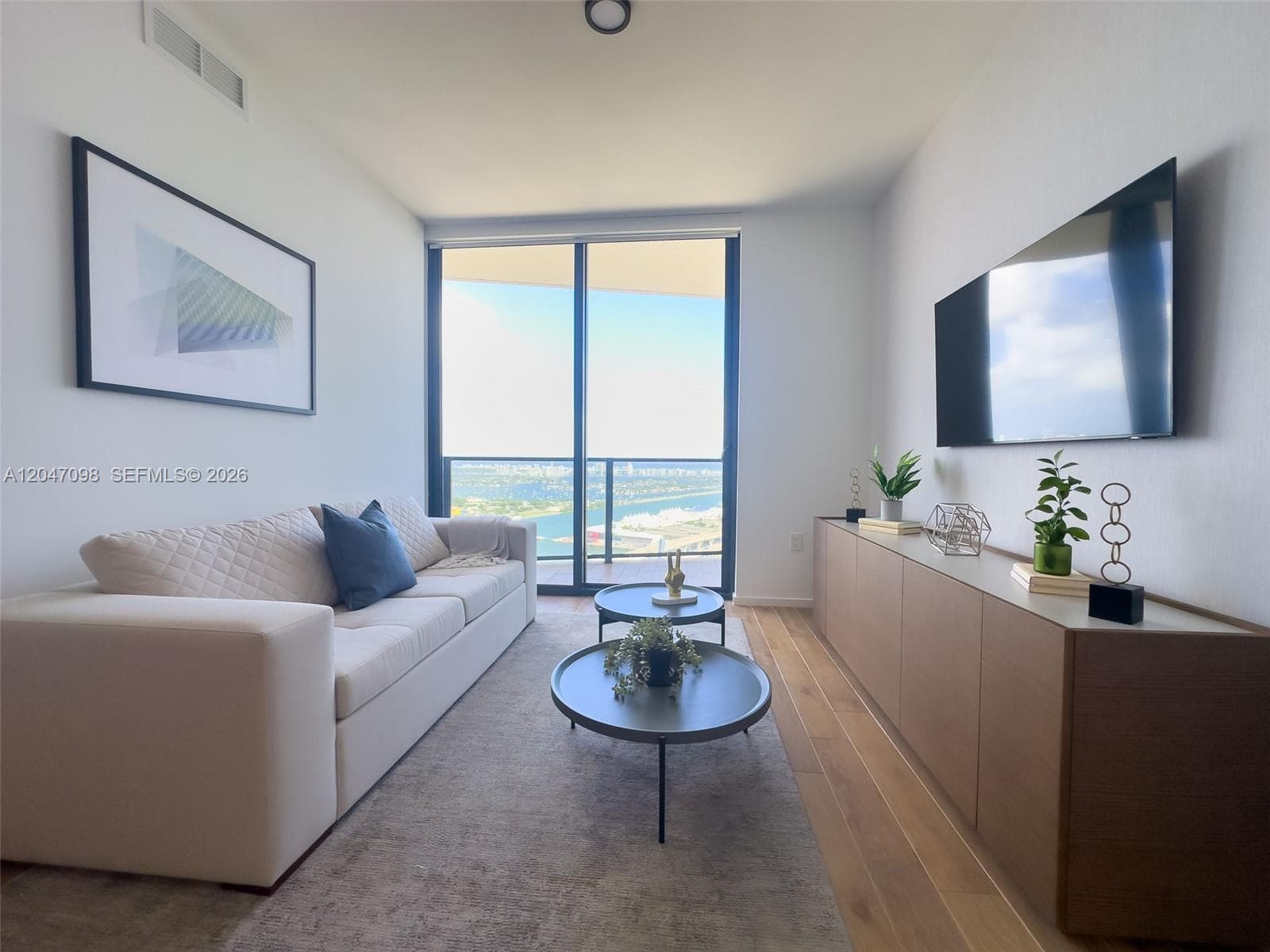398 NE 5th St 4210 photo 2