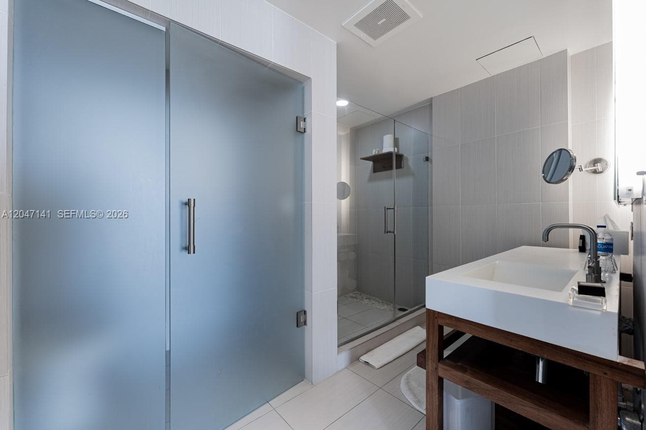 3101 Bayshore Dr 803 photo 25