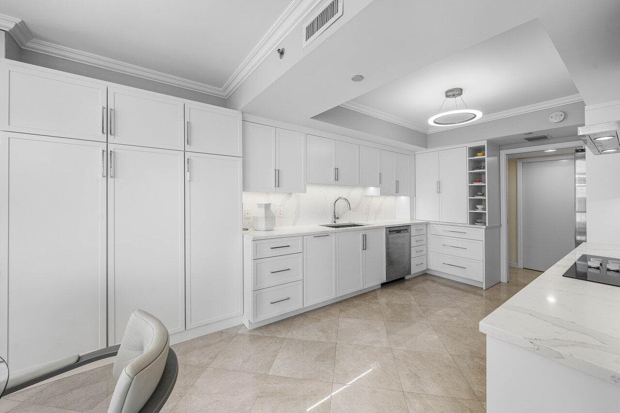 3211 S Ocean Boulevard 903 photo 19