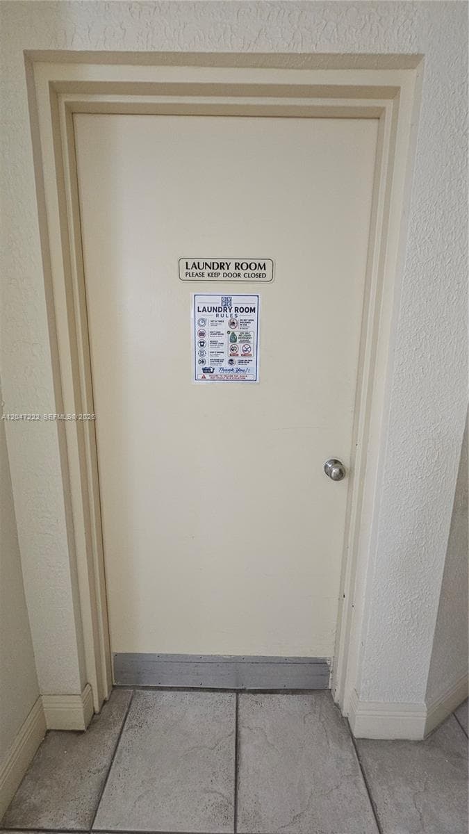 800 Parkview Dr 912 photo 22