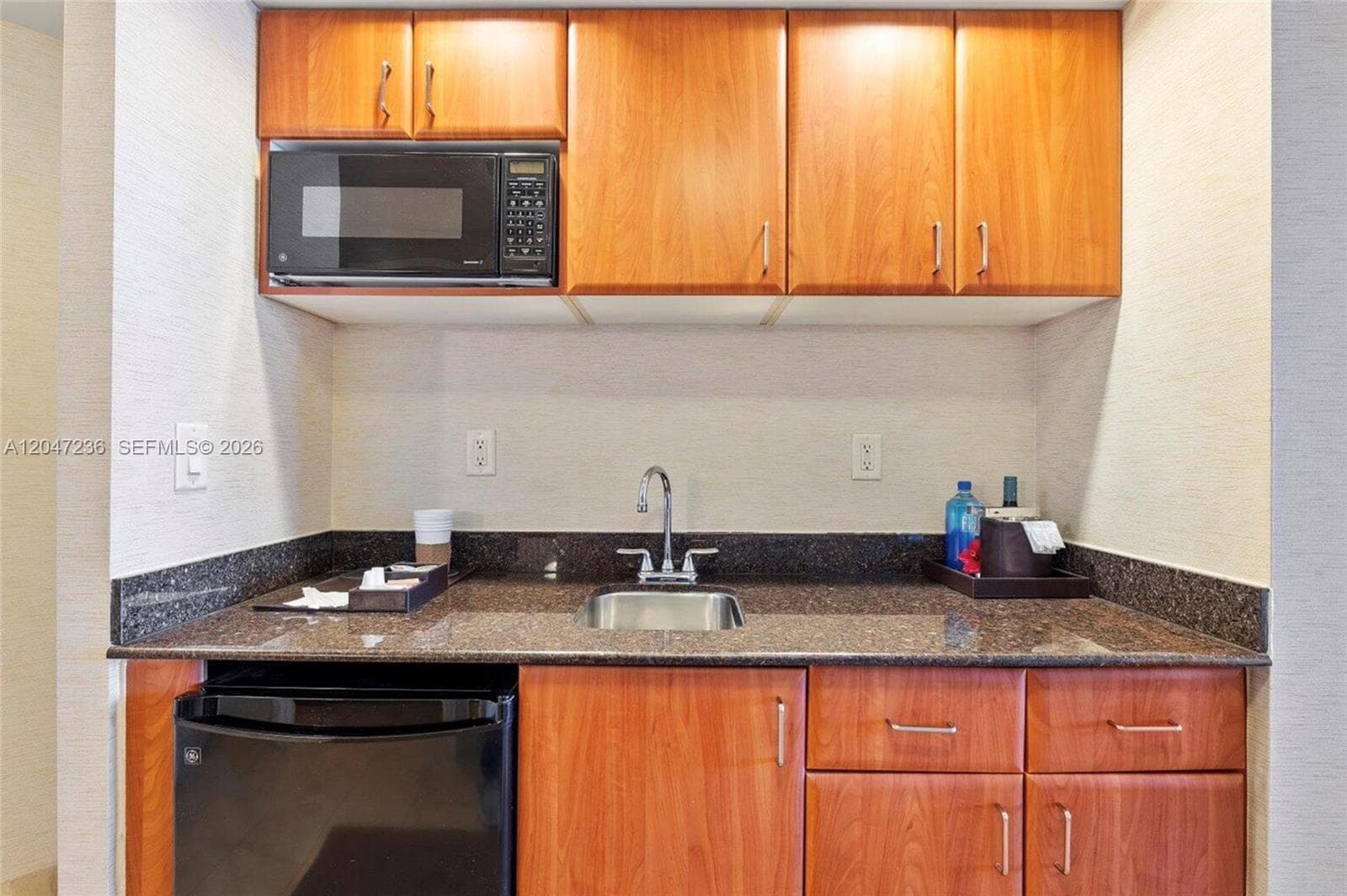 18001 Collins Ave 708 photo 7