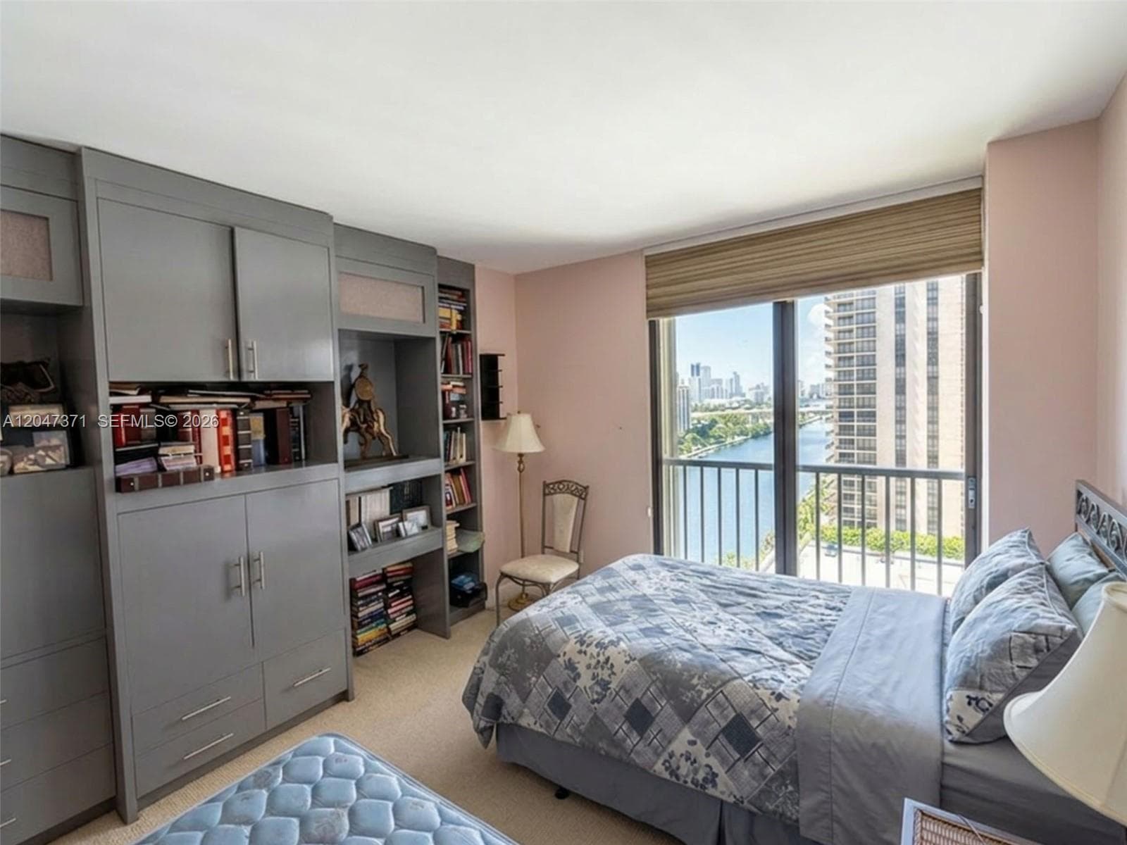 19707 Turnberry Way 16G photo 6
