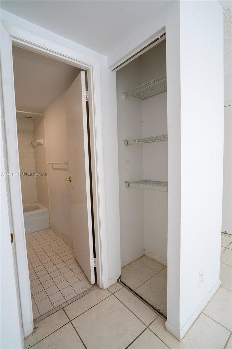 600 Three Islands Blvd 316 photo 14