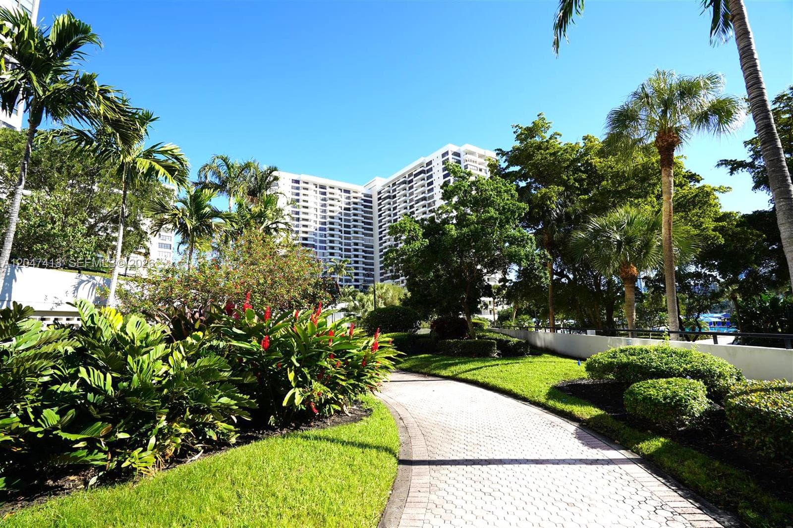 600 Three Islands Blvd 316 photo 19
