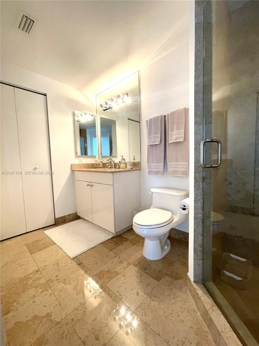 4775 Collins Ave 2305 photo 18