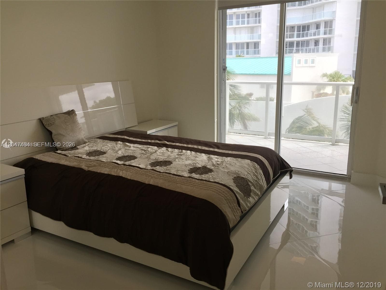 16485 Collins Ave 538 photo 12