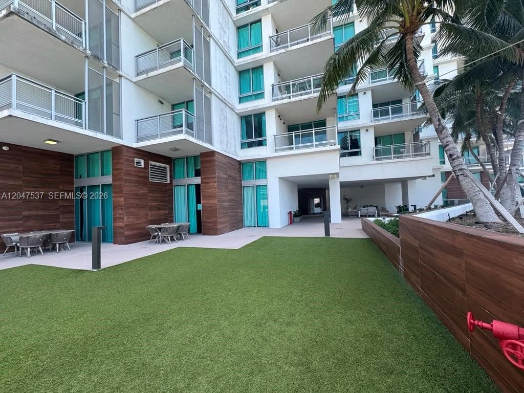 350 S Miami Ave 3304 photo 13