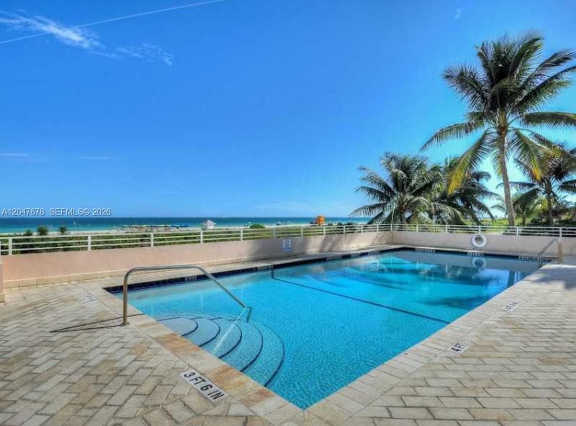 345 Ocean Dr 525 photo 10