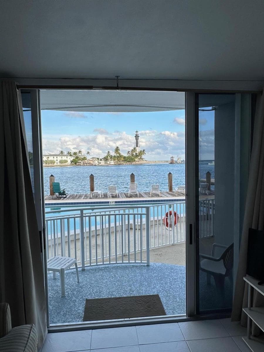2508 Bay Drive 3