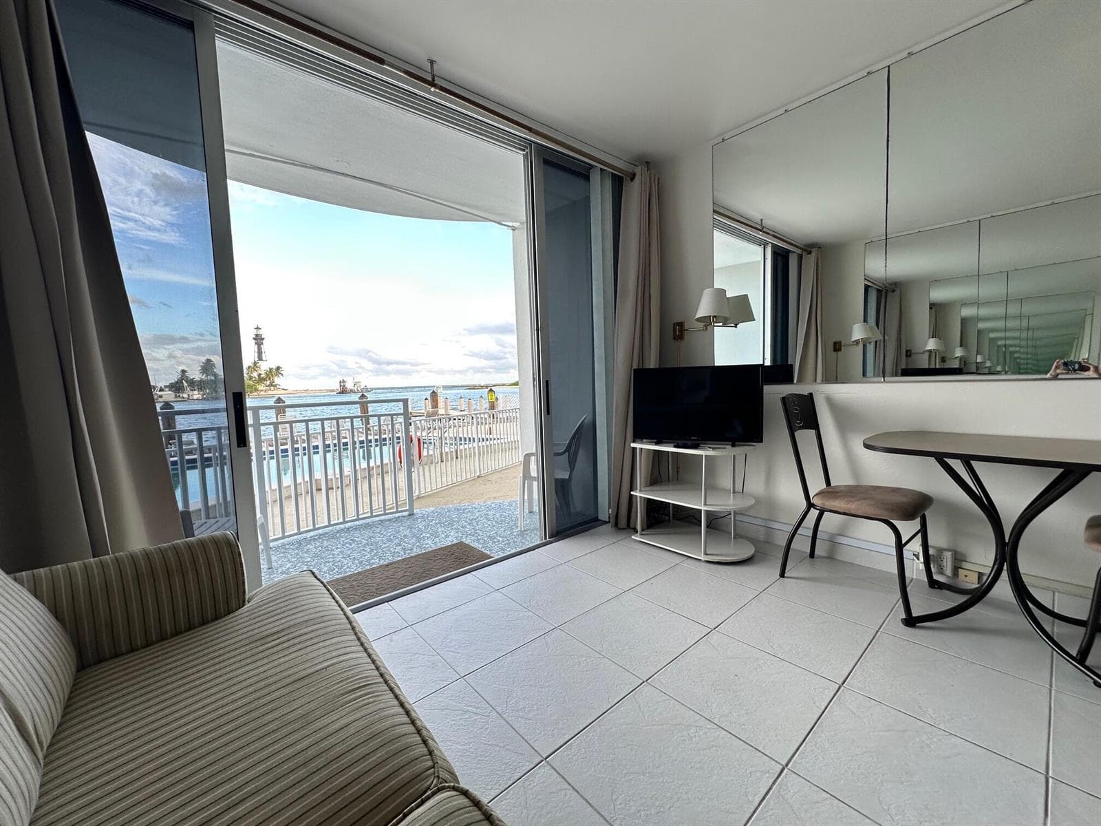 2508 Bay Drive 5