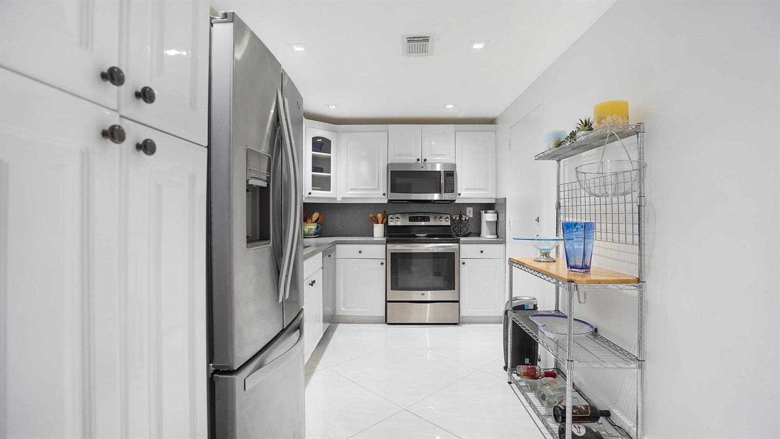 4250 Galt Ocean Drive 12k photo 19