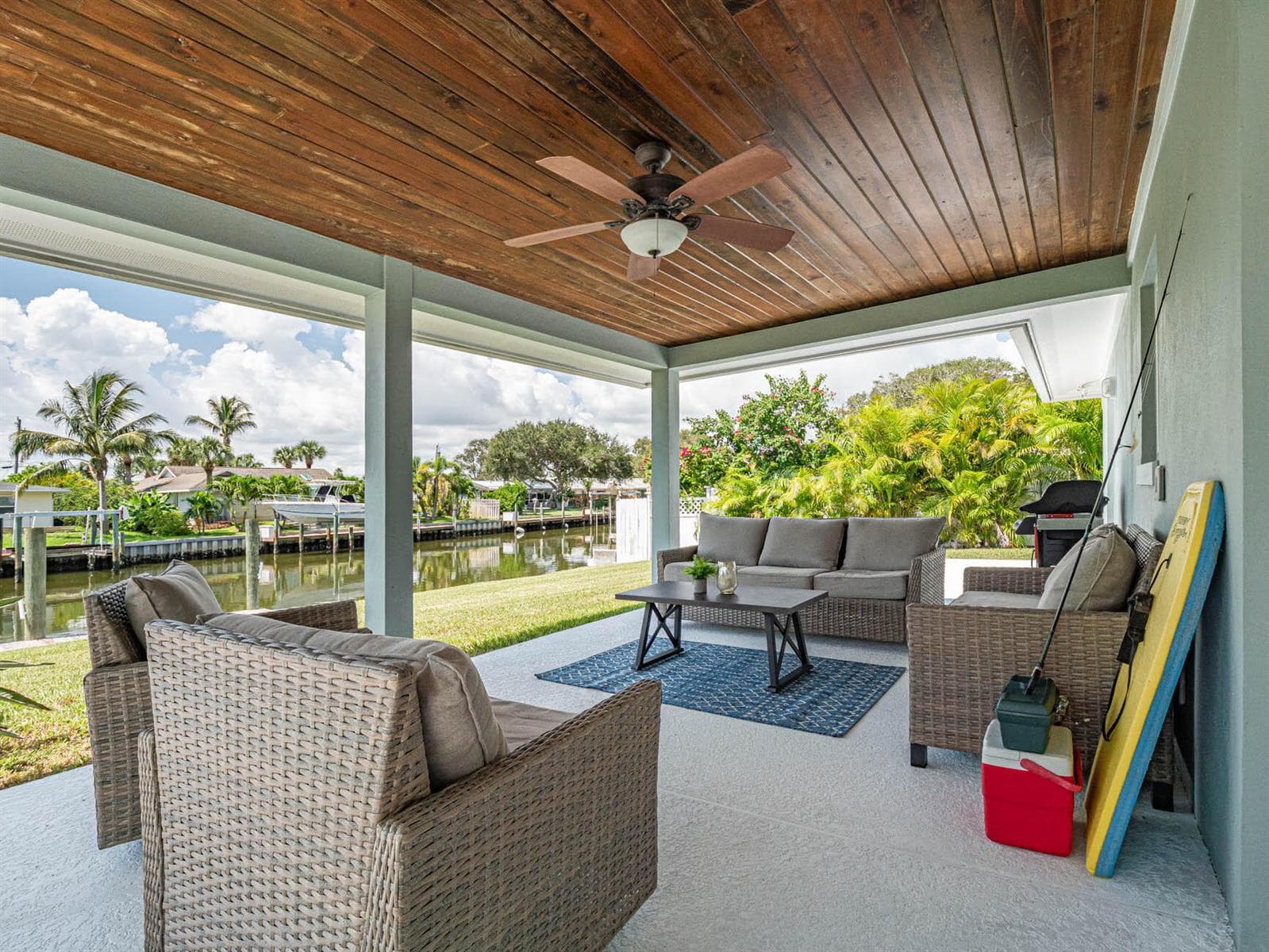 255 Marina Drive photo 10
