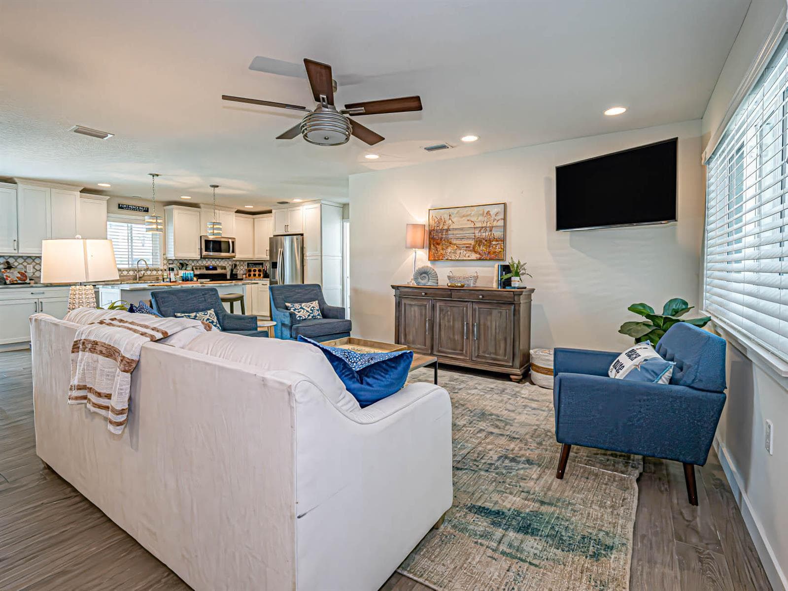 255 Marina Drive photo 15