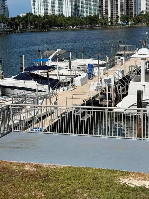 18061 Biscayne Blvd PH02 photo 19