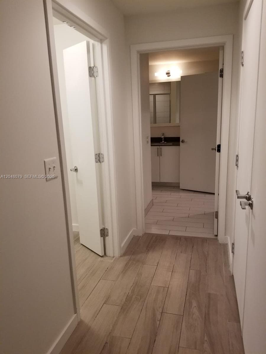 999 SW 1st Ave 3308 photo 5