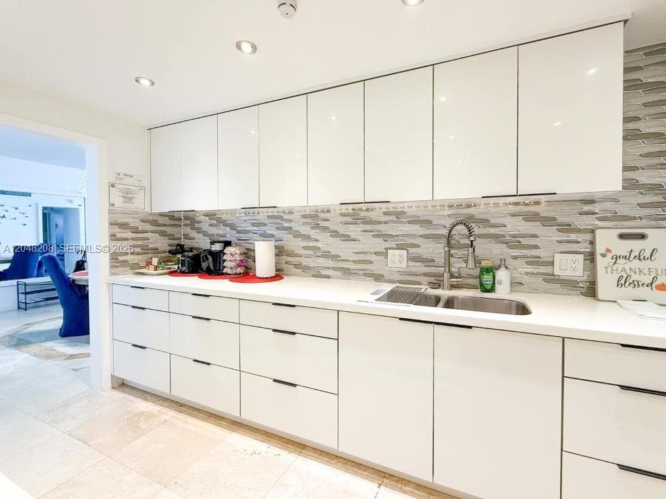 3901 S Ocean Dr 9B photo 6
