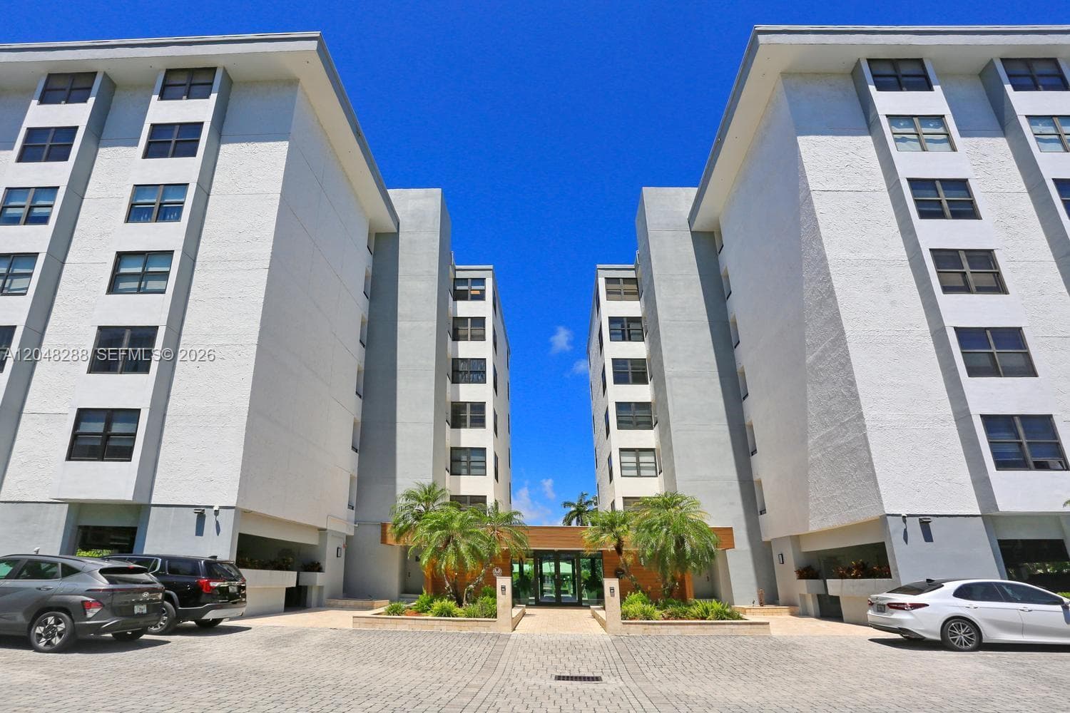 9660 W Bay Harbor Dr #5A 3