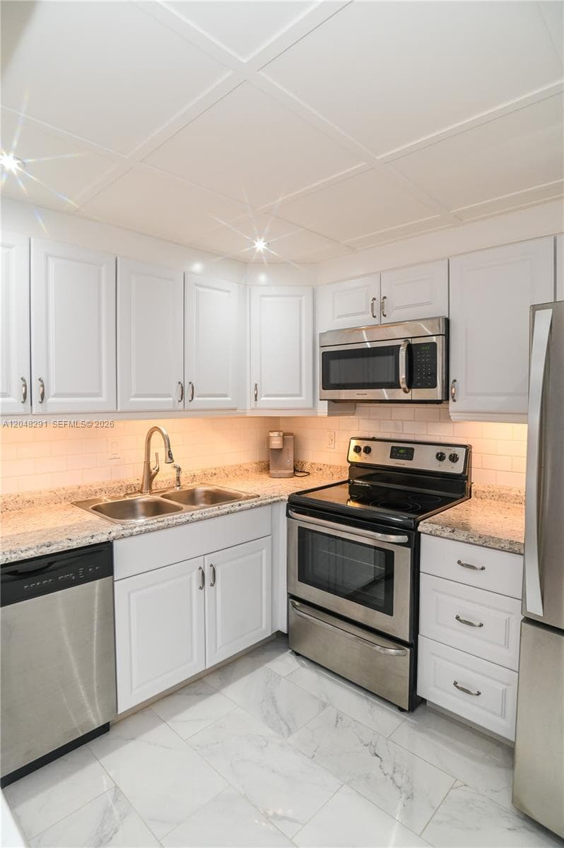 130 Cypress Club Dr #324 4